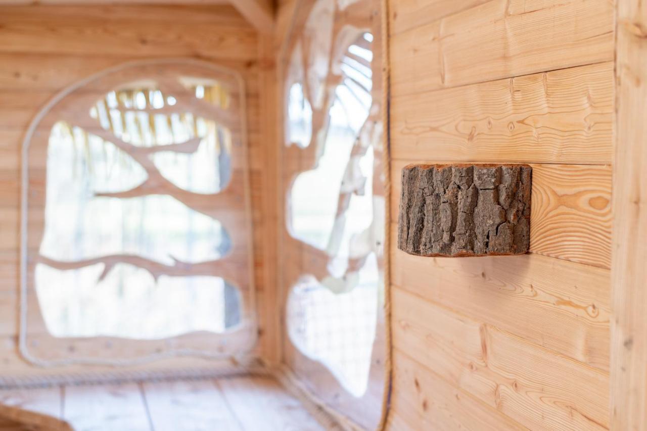 Treehouse U Rybnika Hotell Osecna Exteriör bild