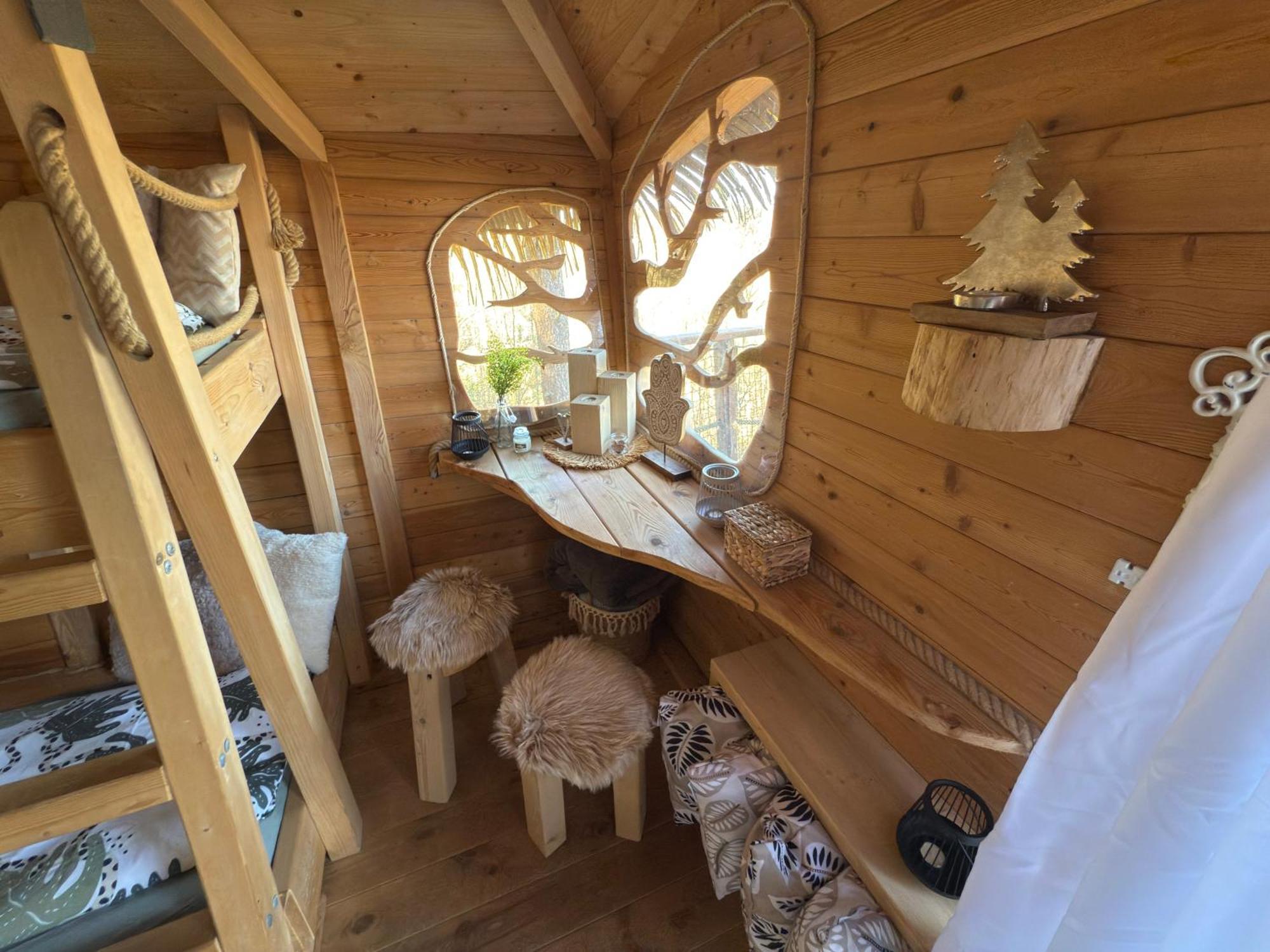 Treehouse U Rybnika Hotell Osecna Exteriör bild