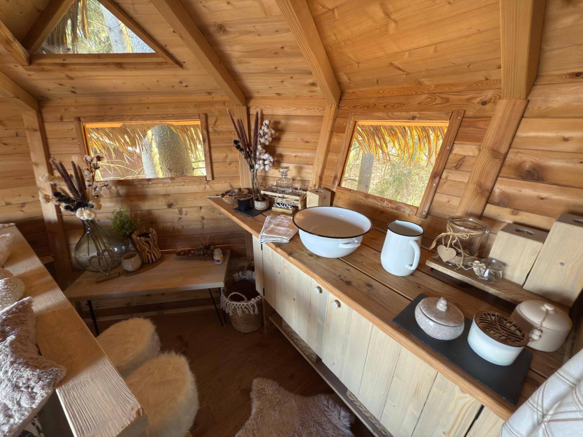 Treehouse U Rybnika Hotell Osecna Exteriör bild
